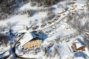 Отель Chalets de la Ferme de Belline  Брианкон